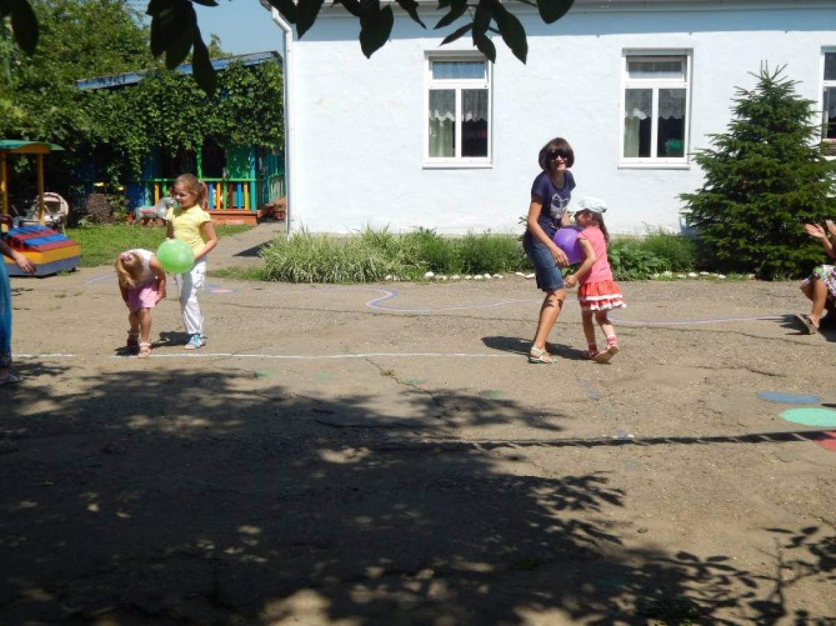 сегодня день семьи мы с вами отмечаем песня детская. Смотреть фото сегодня день семьи мы с вами отмечаем песня детская. Смотреть картинку сегодня день семьи мы с вами отмечаем песня детская. Картинка про сегодня день семьи мы с вами отмечаем песня детская. Фото сегодня день семьи мы с вами отмечаем песня детская