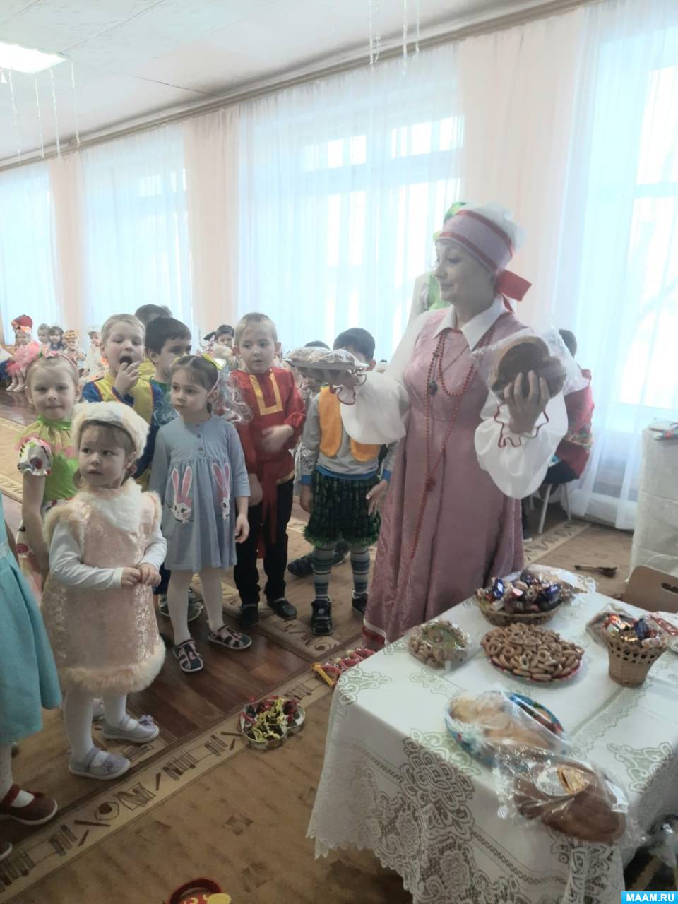 студенческий новый год. тематика новогоднего мероприятия. тематика новогоднего мероприятия. тематика новогоднего мероприятия. новогодняя вечеринка.