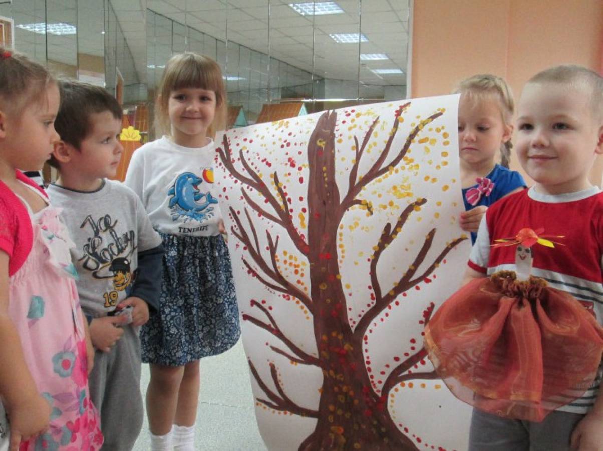 Смотреть фотографию №4 Фото №4 Публикация Интегрированное музыкальное занятие для детей средней группы Осень краски разводила размещена в разделах Конспекты занятий