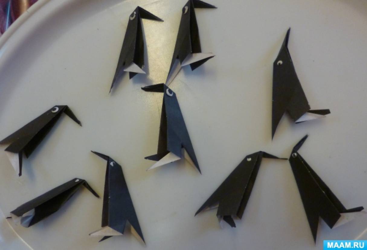 Оригами грачи в подготовительной группе. Оригами Грач. Грач оригами для детей. Грач поделка для дошкольников.