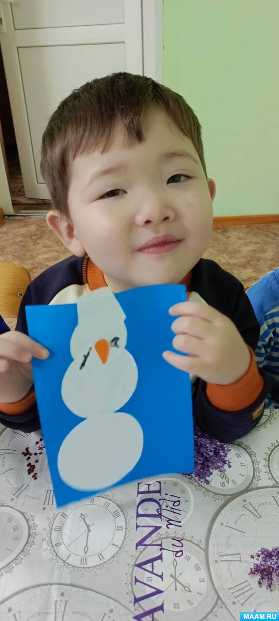 совместная деятельность воспитателя с детьми. урок рисования в школе. учитель изо. дети творчество. труды детского педагога.