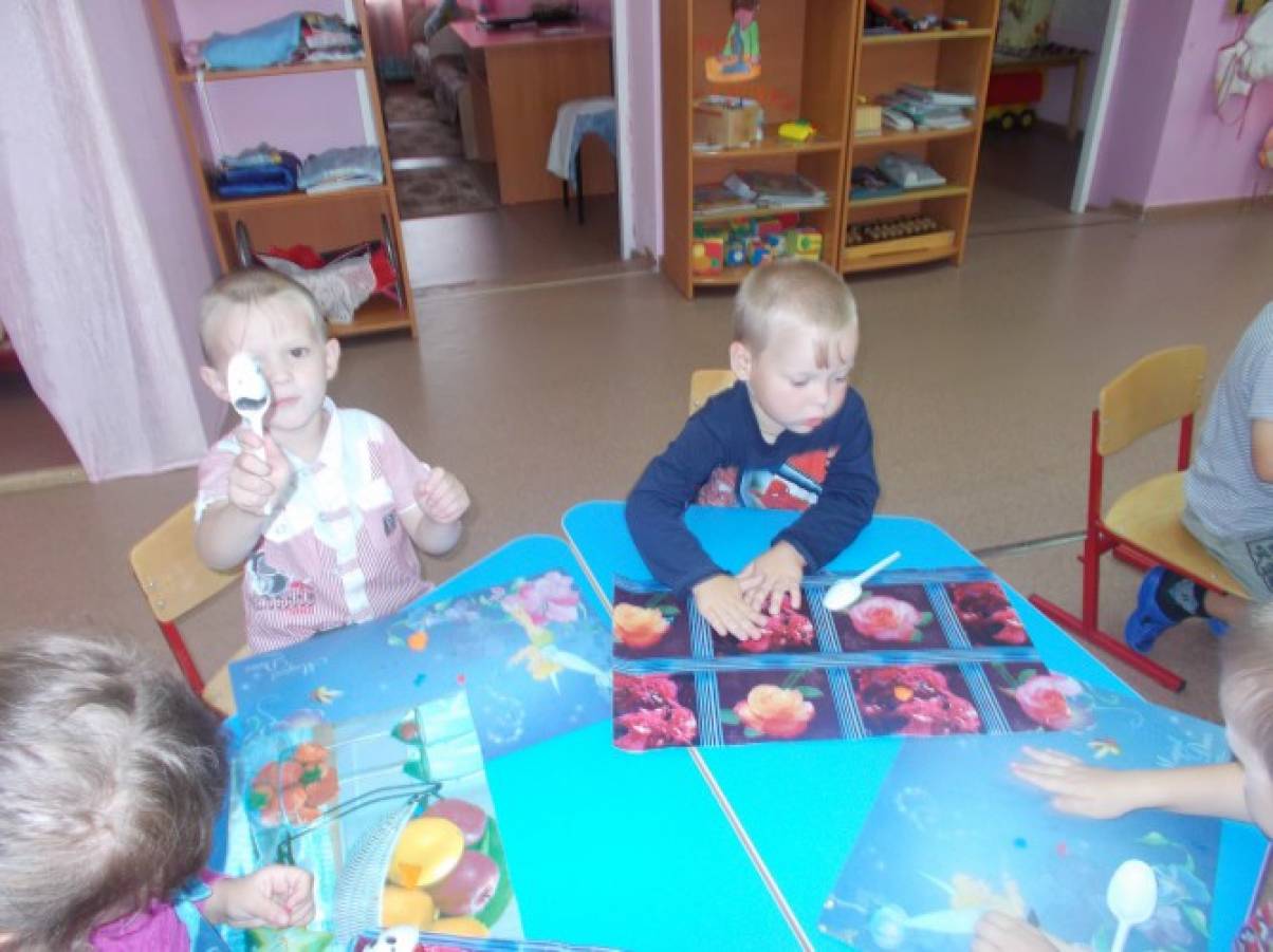 занятие в детском саду рисование. рисование в младшей группе. изо в младшей группе. изо в младшей группе. изо в младшей группе.