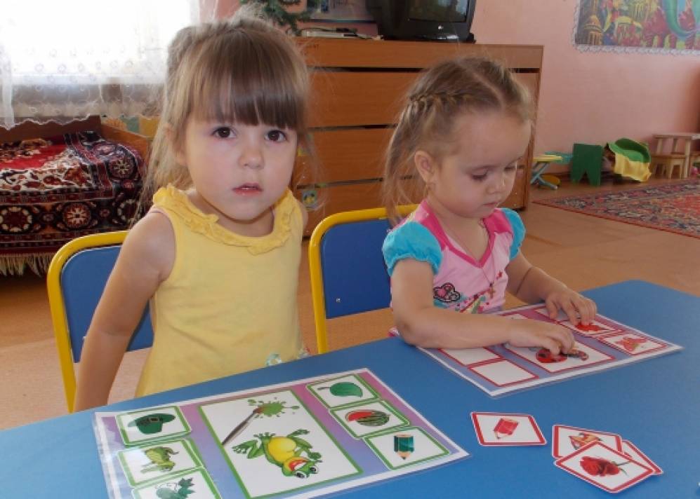 Дидактическая игра «Подбери картинку по цвету» (3 фото). Воспитателям ...
