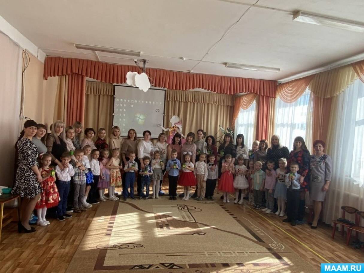 интересный сценарий к 8 марта старшая группа