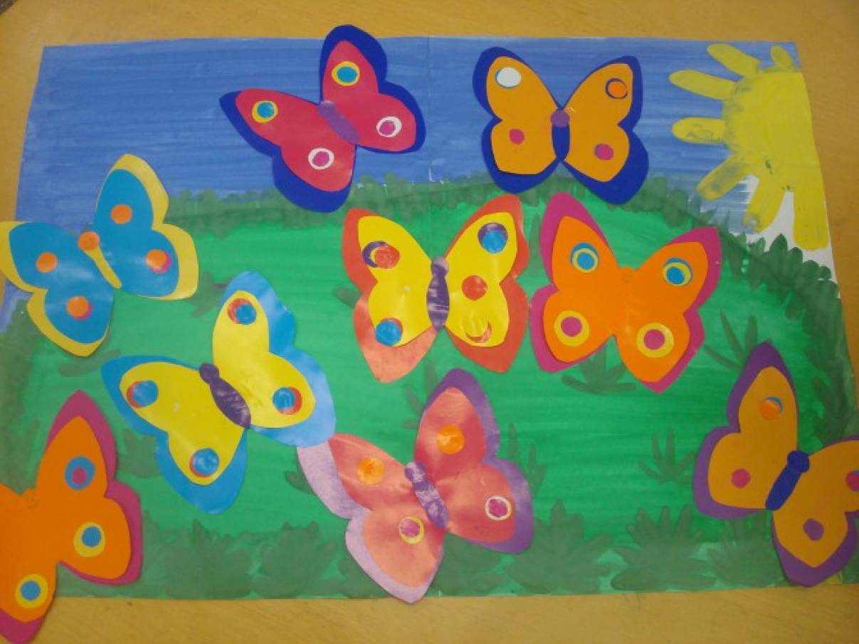 Занятие бабочки средняя группа. Аппликация в средней группе. Аппликация в старшей группе. Аппликация для детей старшей группы. Рисование в садике.