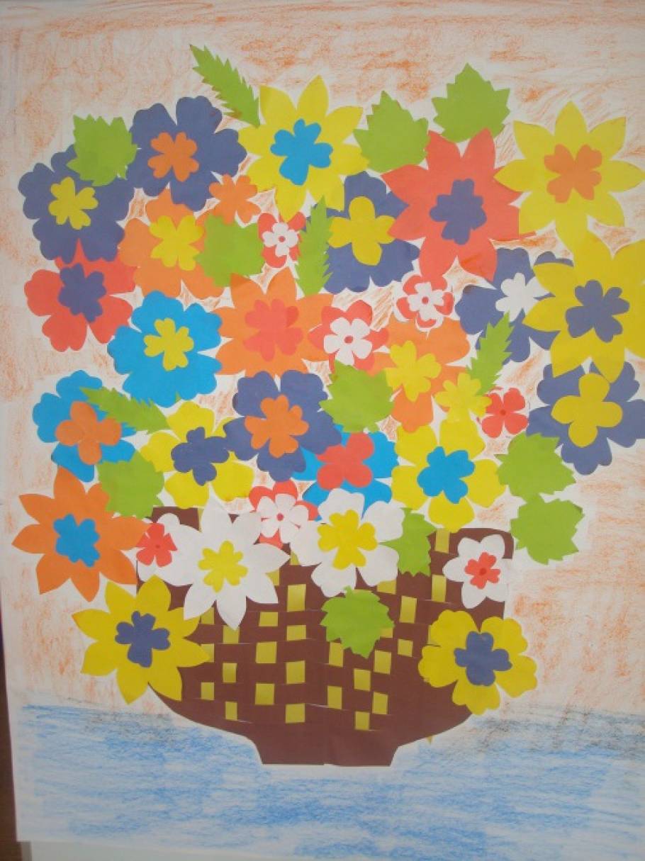 Букет цветов старшая группа. Рисование с элементами аппликации. Коллективное панно для детей. Аппликация на тему цветы. Коллективные аппликации в детском саду.