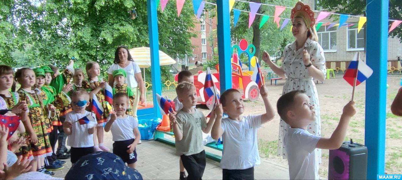 Смотреть фотографию №9 Фото №9 Завершением праздника стал яркий флешмоб под песню Матушка Земля