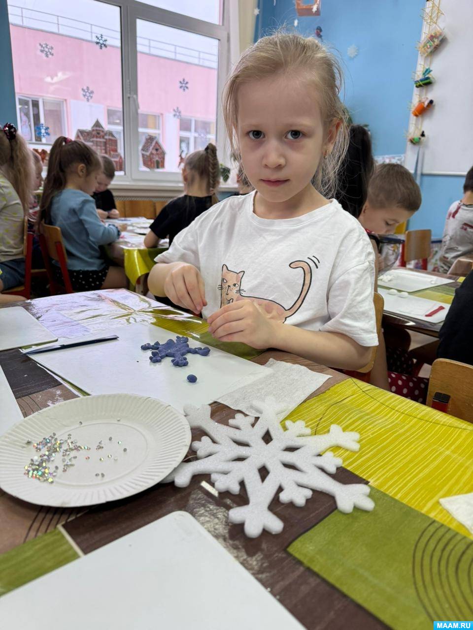 Снежинка из пластилина