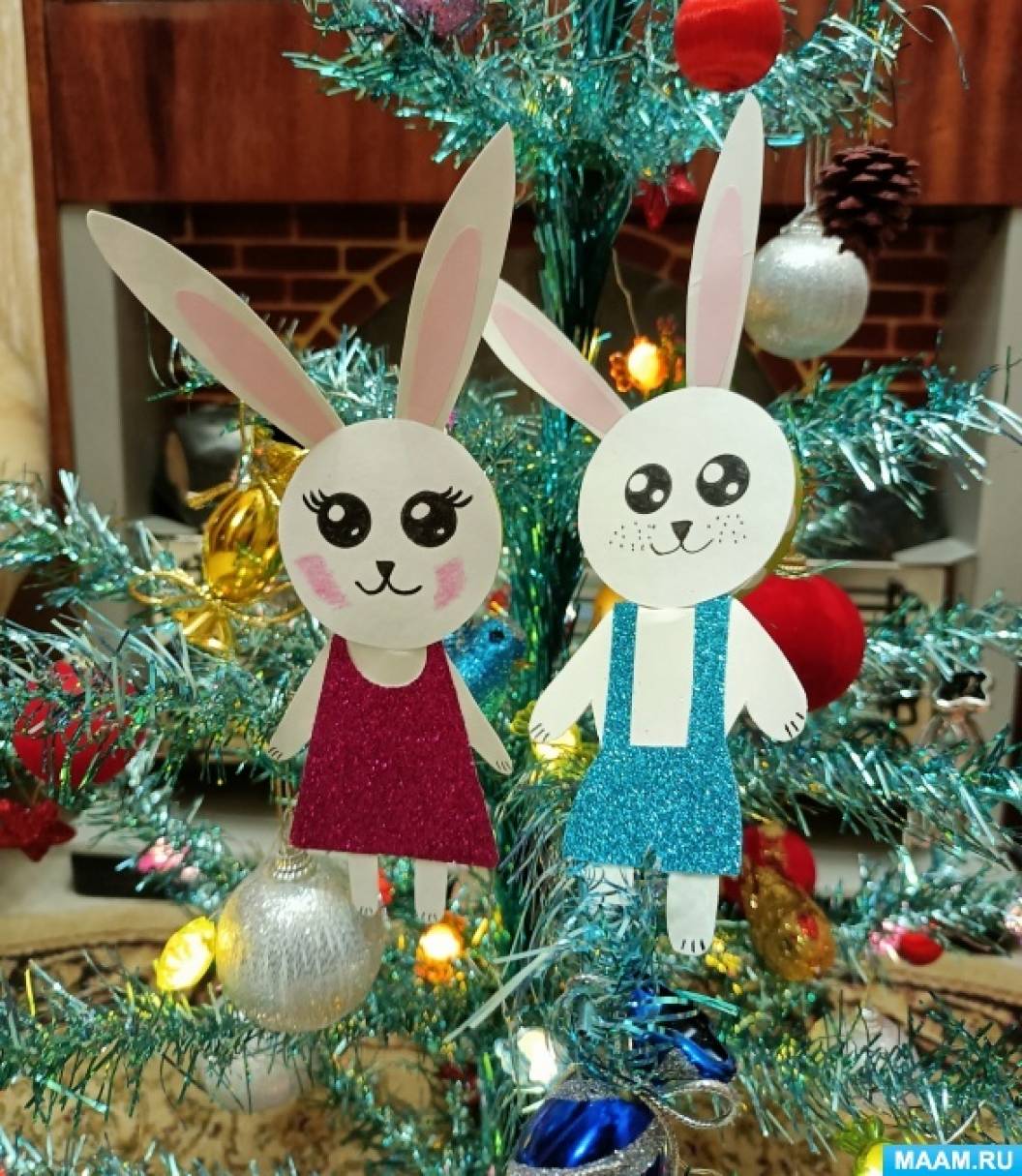 Мастер-класс по изготовлению новогодних игрушек из бумажных стаканчиков с элементами рисования и аппликации «Кролики»