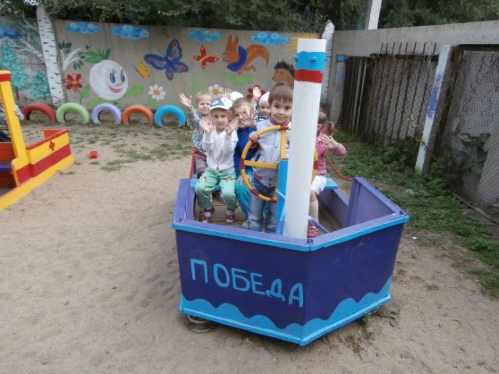 Прогулочный участок летом Фото Прогулочный участок летом