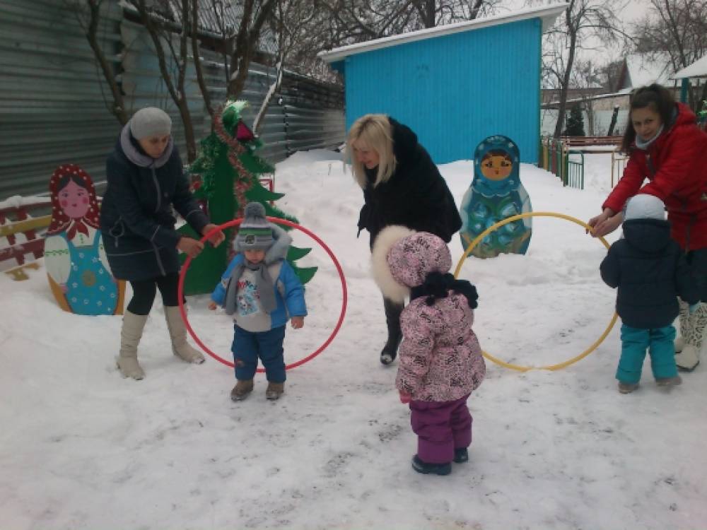 Развлечение с родителями в младшей группе