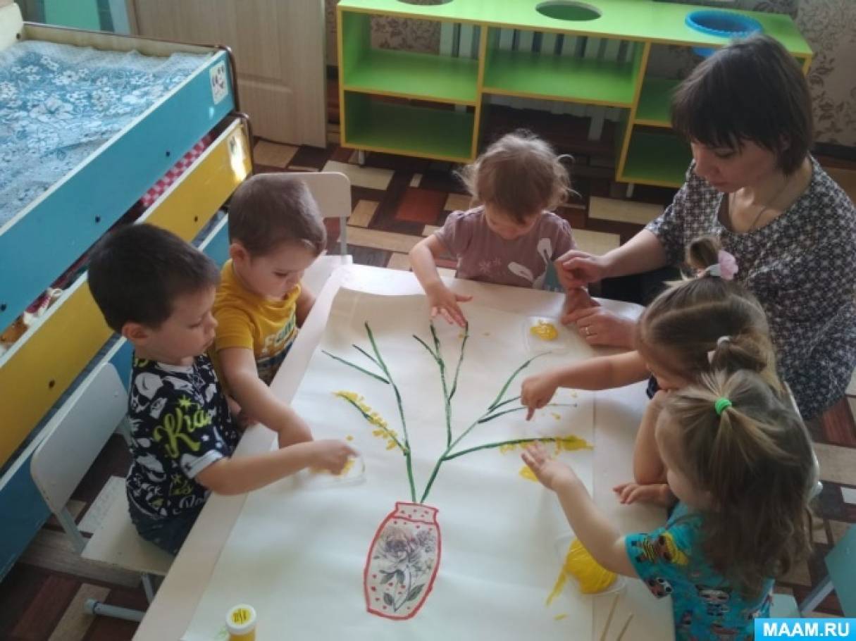 Мимоза в вазе