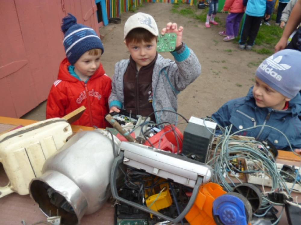 Смотреть фотографию №10 Фото №10 На очередную встречу в семейном гнезде ребята нашей группы были приглашены в семью Муминова Алеши