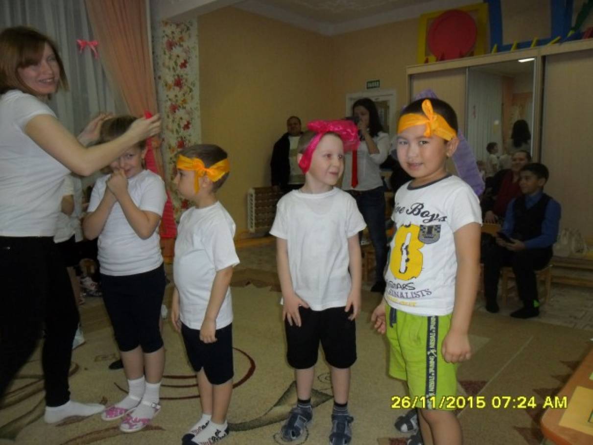 Смотреть фотографию №6 Фото №6 После обмена приветствием и эмблемами команды поучаствовали в Публикация Музыкально спортивный праздник посвященный Дню матери фотоотчёт размещена в разделах День Матери ноябрь Спорт