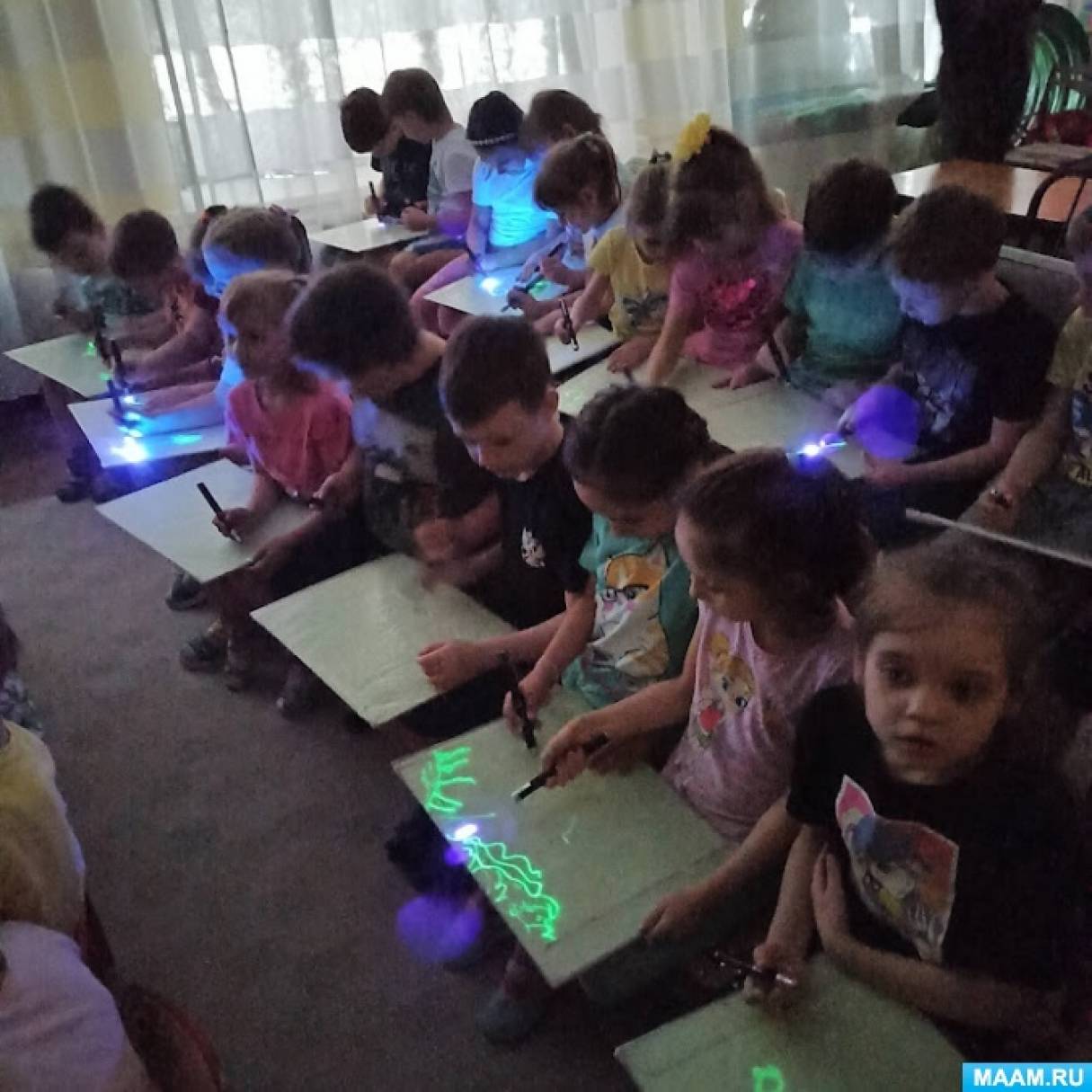 Фотоотчет «Рисуем светом» (7 фото). Воспитателям детских садов ...