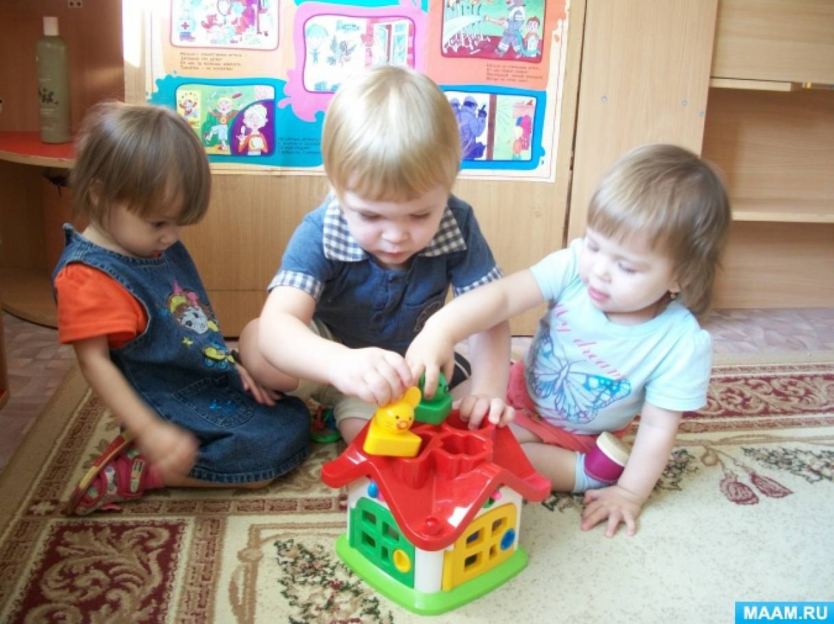 Соотносящее действие свойственное раннему периоду развития ребенка