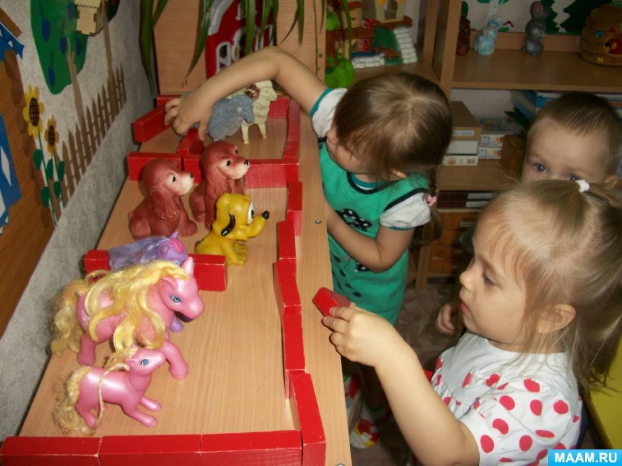 Соотносящее действие свойственное раннему периоду развития ребенка