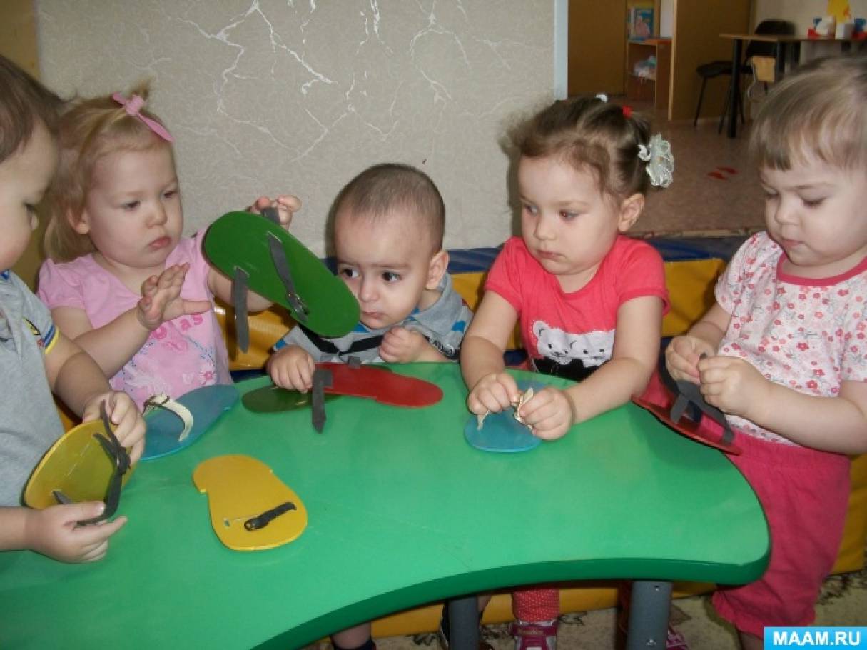 Соотносящее действие свойственное раннему периоду развития ребенка
