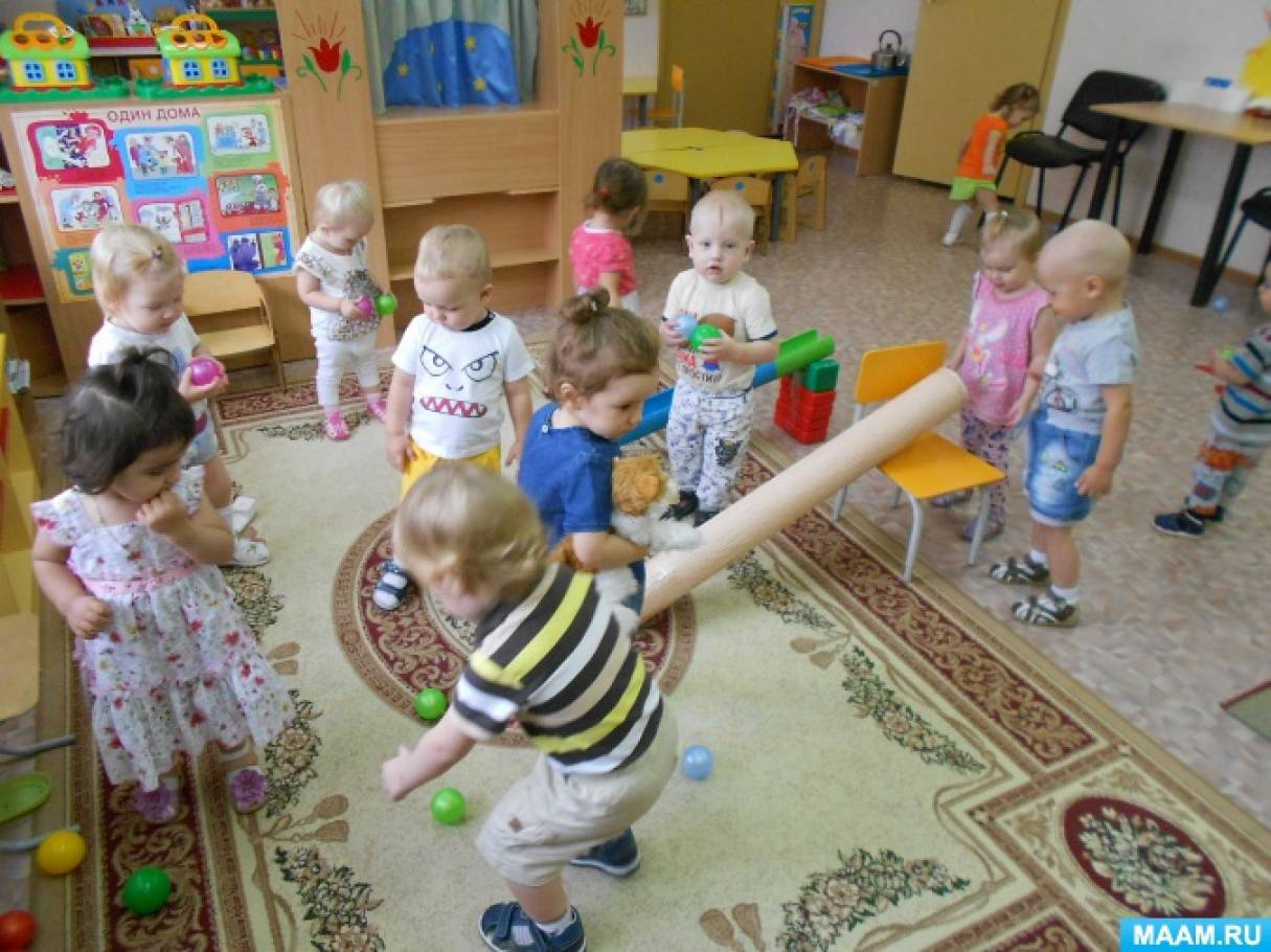 Соотносящее действие свойственное раннему периоду развития ребенка