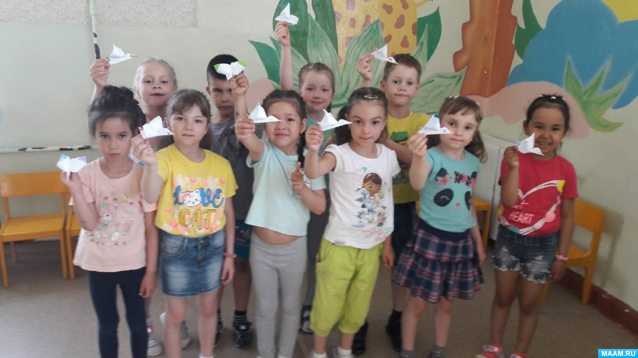 Конспект НОД по конструированию (оригами) «Журавлик — символ мира» в подготовительной группе с детьми ЗПР