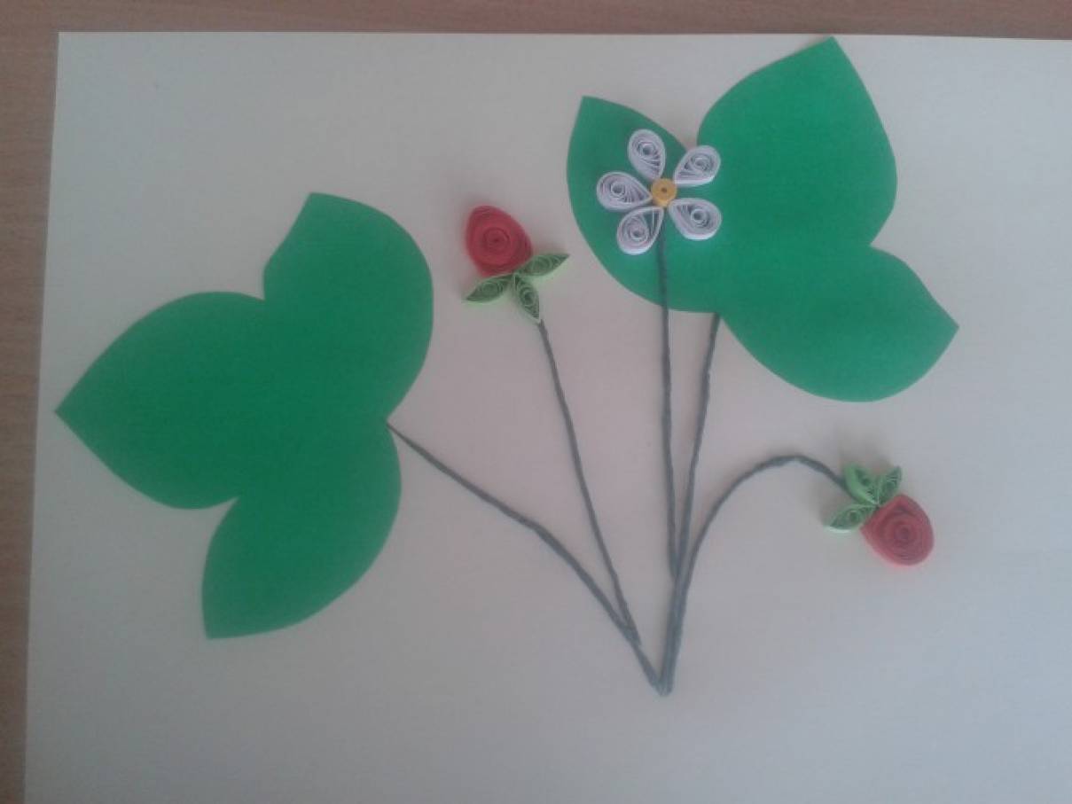 рисование в детском саду старшая группа. сюжетная аппликация. аппликация. зимняя аппликация из ватных дисков. аппликация для бабушки.