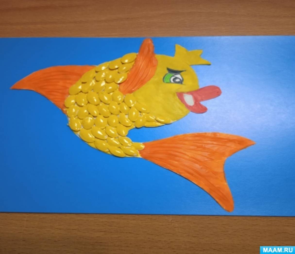 Золотая рыбка в технике оригами