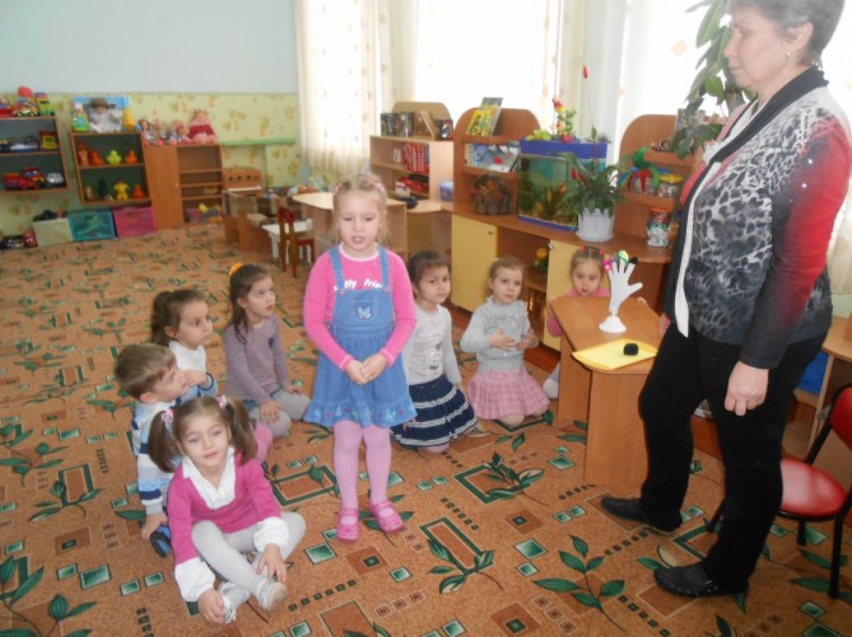 Смотреть фотографию №5 Фото №5 Воспитательные задачи Публикация Веселая семейка Конспект открытого интегрированного занятия в средней группе размещена в разделах Конспекты занятий