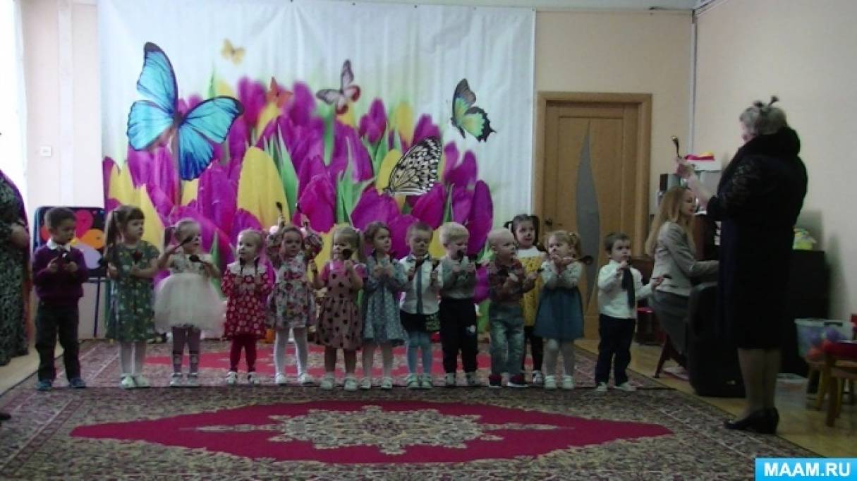 Смотреть фотографию №3 Фото №3 Посмотрим как играли Как зёрнышки клевали С курочкой цыплятки Послушные ребятки