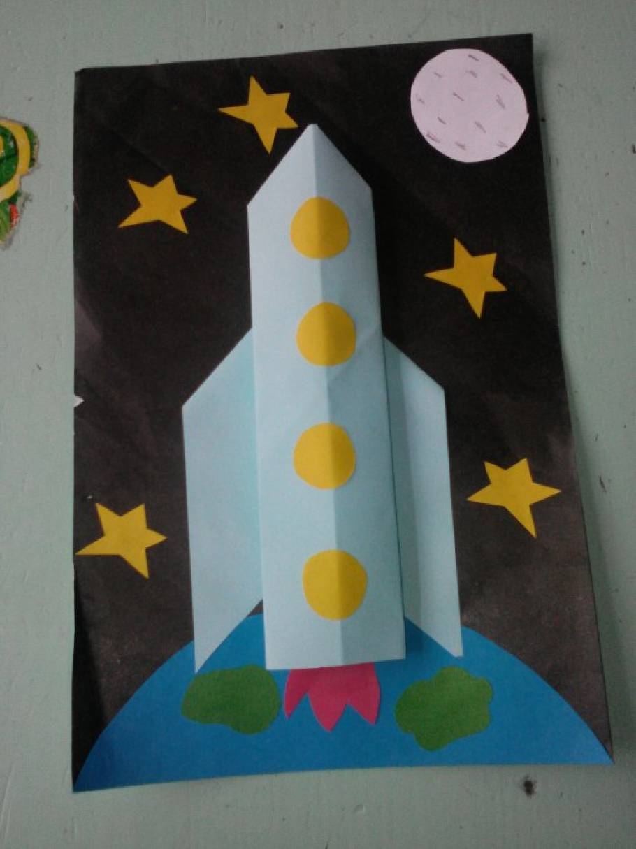 Ракета оригами ко дню космонавтики