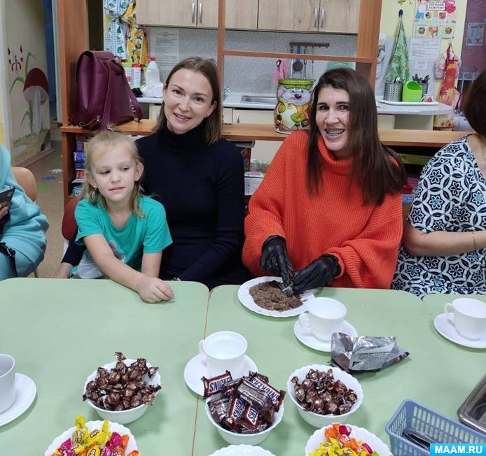 Смотреть фотографию №4 Фото №4 Звучит красивая музыка дети заходят в зал