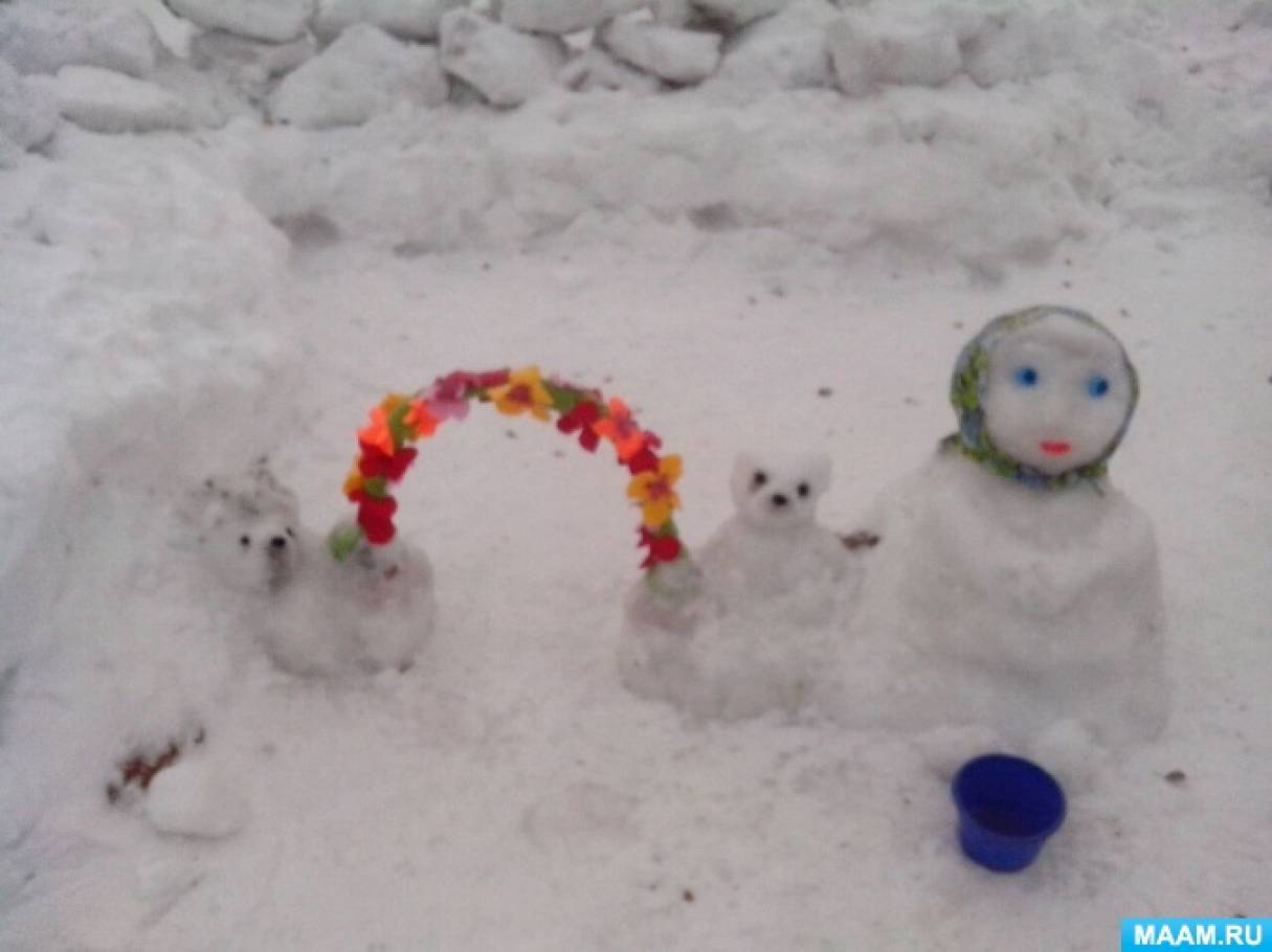 В Архангельске прошел семейный фестиваль снежных фигур