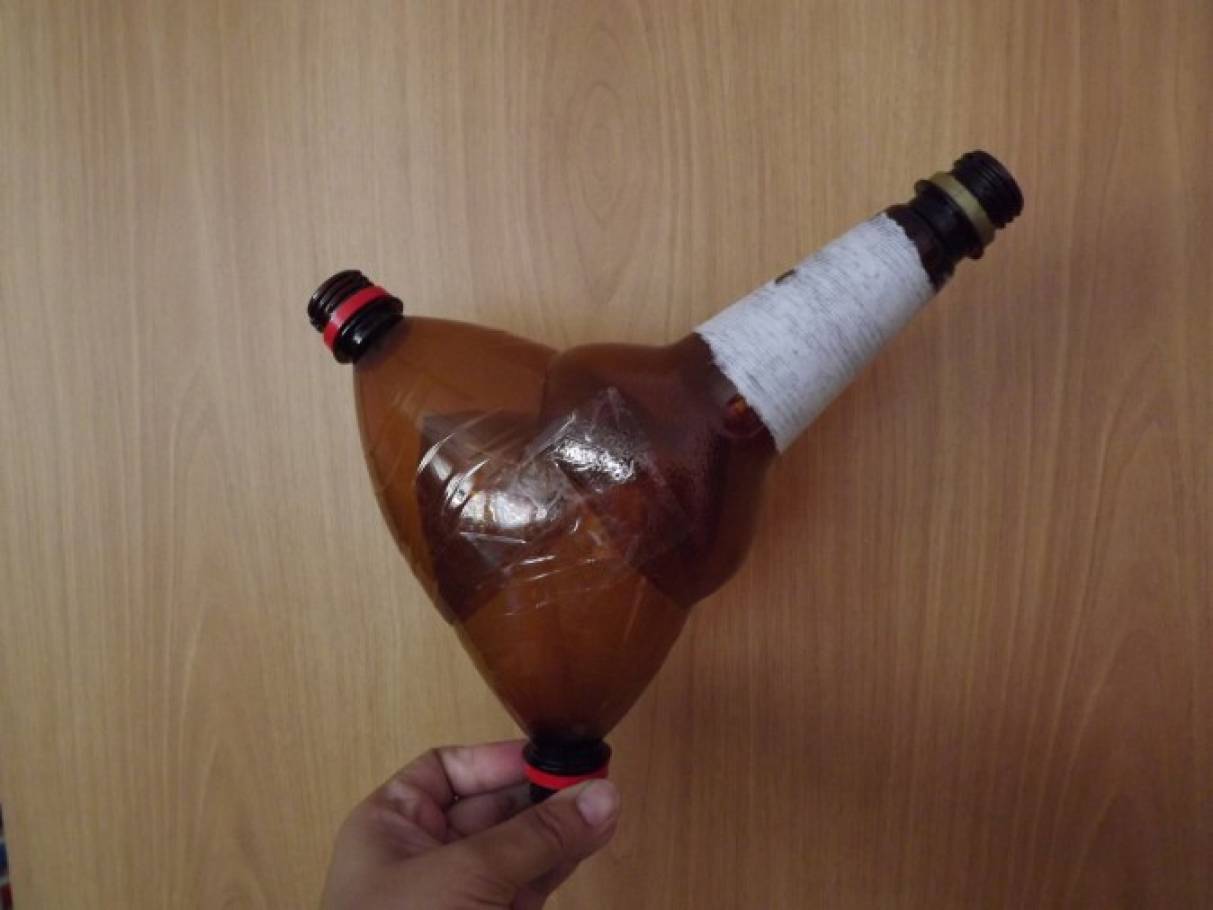 Бутылка петух. Поделки из бутылок. Курица из пластиковых бутылок. Пошаговая поделка из бутылки. Петух из пластиковых бутылок.