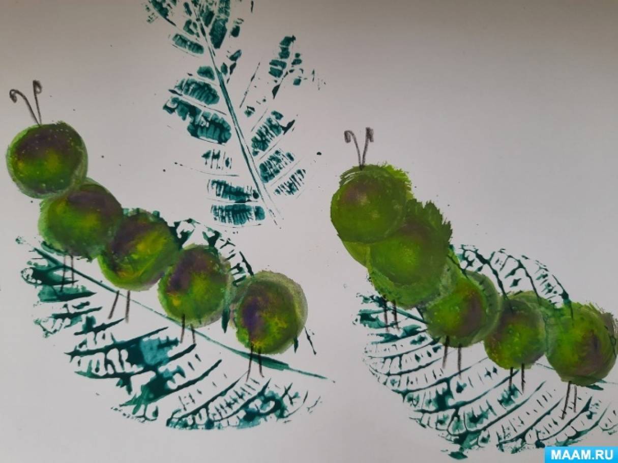 Фотоотчёт о рисовании поролоновыми губками и отпечатками листьев во второй младшей группе «Гусенички»