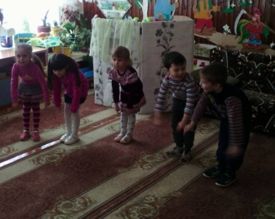 Досуг «Мы болезни не боимся» (вторая младшая группа) Фото Досуг «Мы болезни не боимся» (вторая младшая группа)