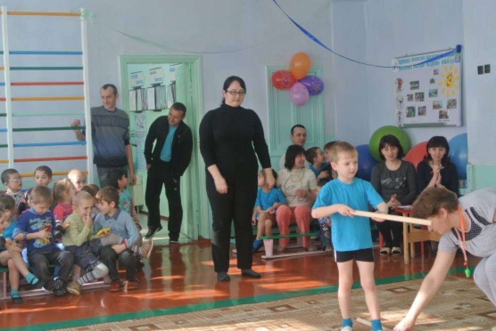 Опыт работы «Повышение двигательной активности детей старшего дошкольного возраста посредством обучения игре в городки» Фото Опыт работы «Повышение двигательной активности детей старшего дошкольного возраста посредством обучения игре в городки»