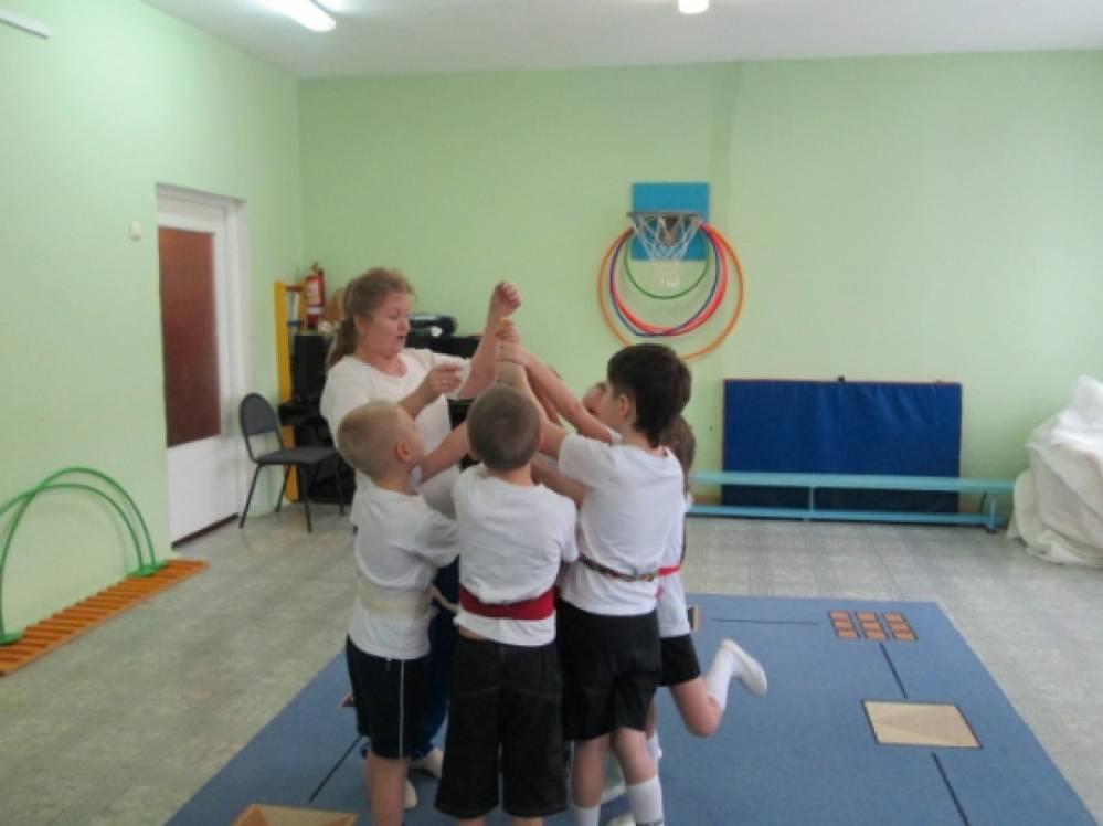 Спортивное развлечение в подготовительной логопедической группе «Празднуем Афанасьев день!» Фото Спортивное развлечение в подготовительной логопедической группе «Празднуем Афанасьев день!»