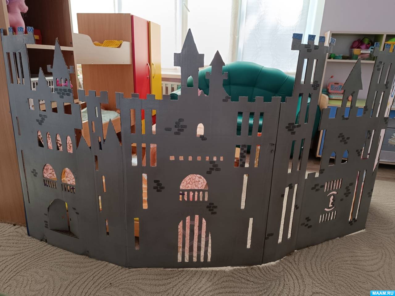 Многофункциональная ширма как элемент развивающей предметно ...