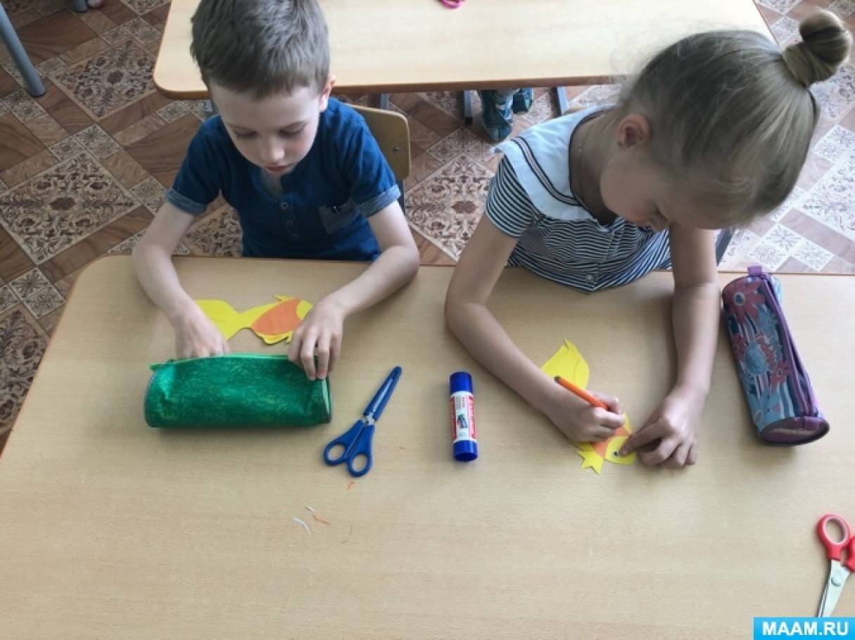 Конспект занятия по аппликации «Золотая рыбка» Фото Конспект занятия по аппликации «Золотая рыбка»