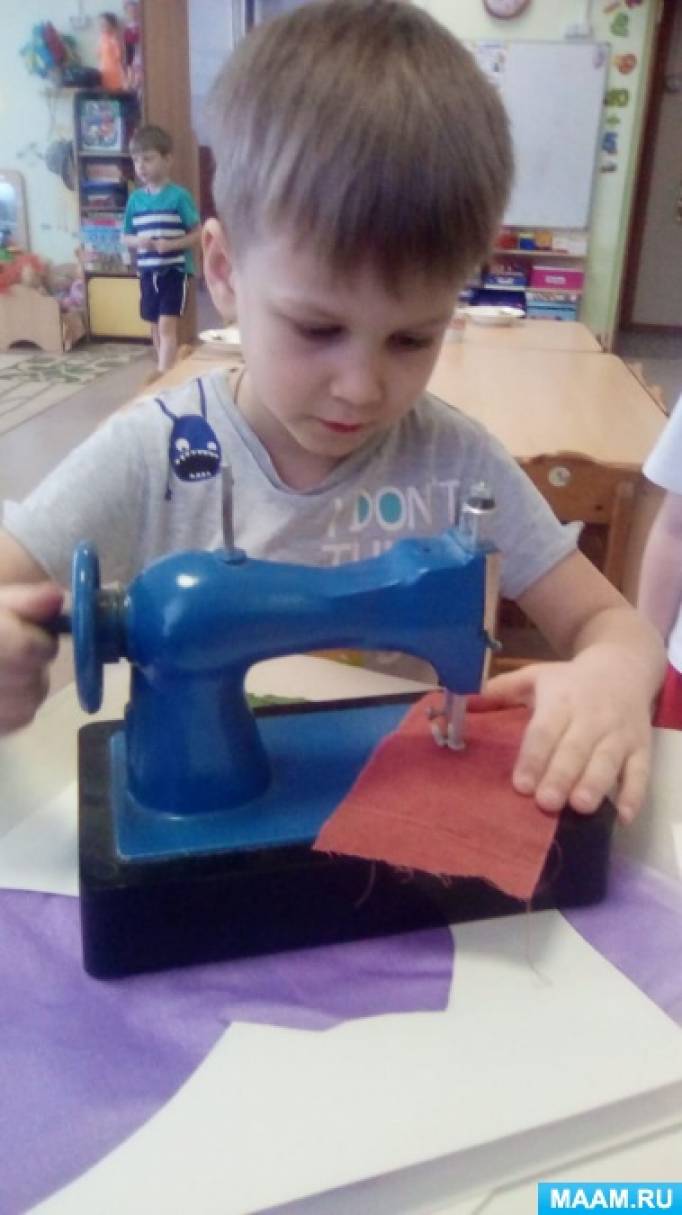 сюжетно ролевая игра показ мод