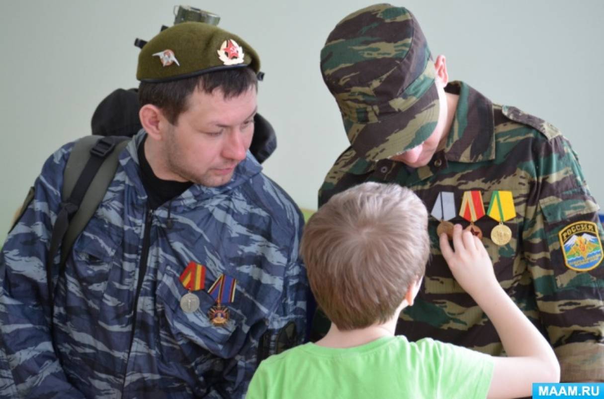 Армейский сад. Военный детский сад. Военный с ребенком. Встреча детей с военными. Дети военнослужащих.