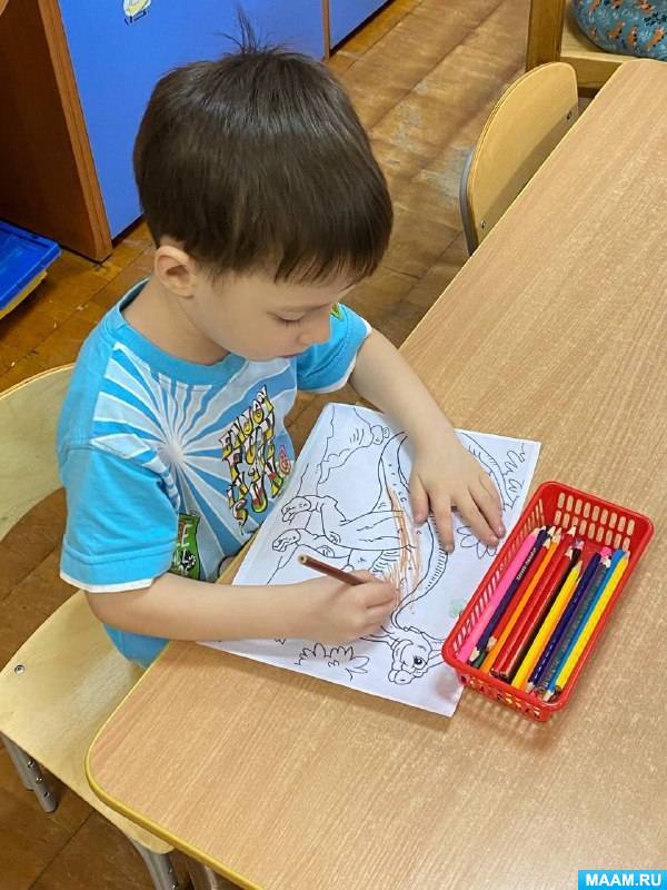 «В мире динозавров». Занятие в средней группе