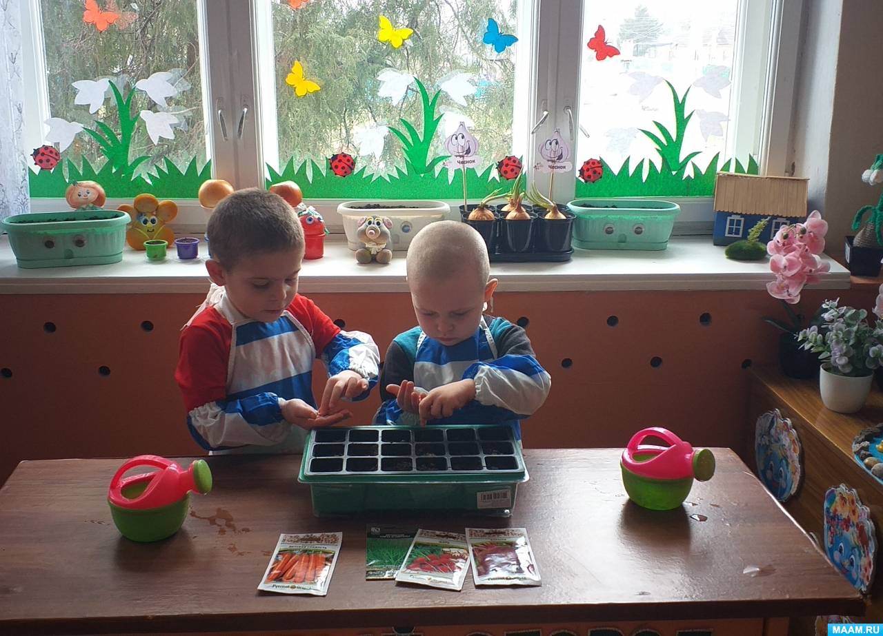 шутки про подруг. урок 6 класс человек в группе. в каждой команде есть такие люди. мемы в каждом классе есть. цитаты про команду.