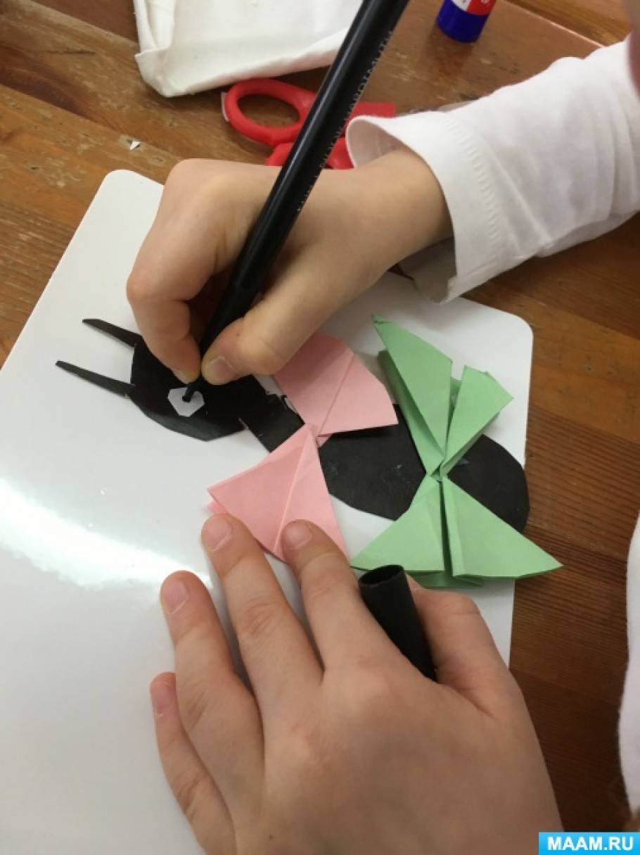 Конспекты оригами подготовительная группа. Оригами бабочка старшая группа. Конструирование бабочка в подготовительной группе. Оригами урок ножки. План конспект оригами в средней группе бабочка.