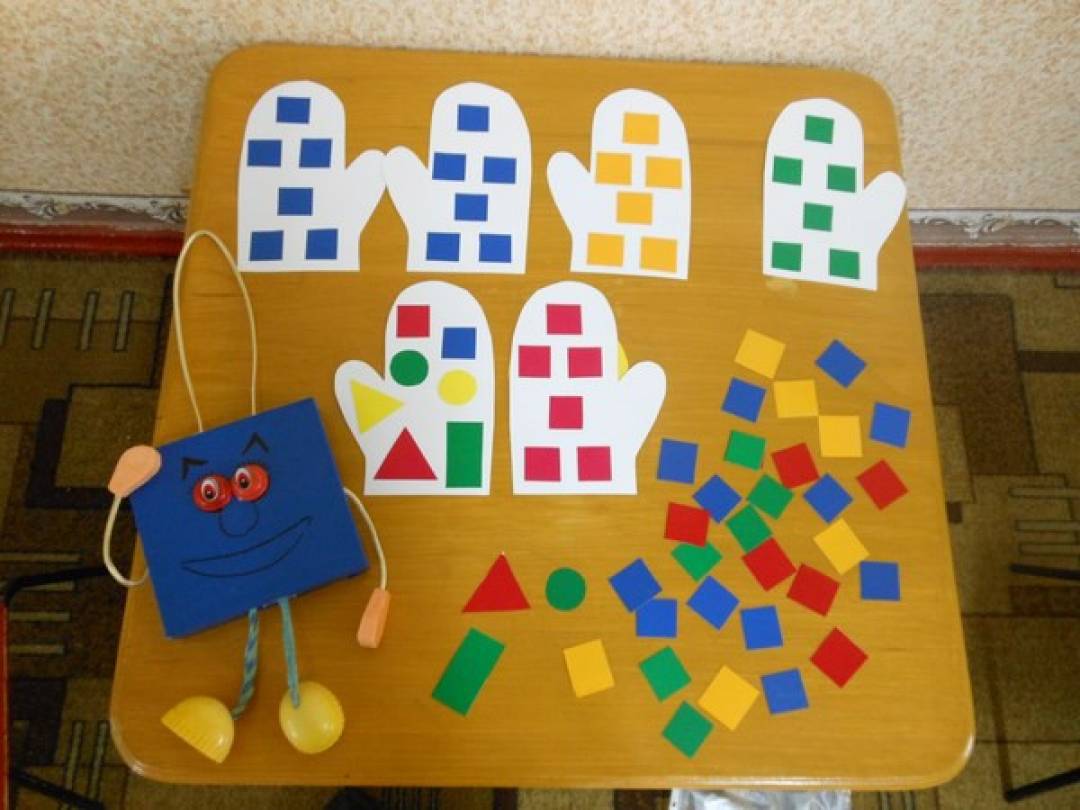 Пособия для группы своими руками. Пособия для детского сада. Математические игры в детском саду. Дидактические игрушки для детей раннего возраста. Математические пособия для дошкольников.