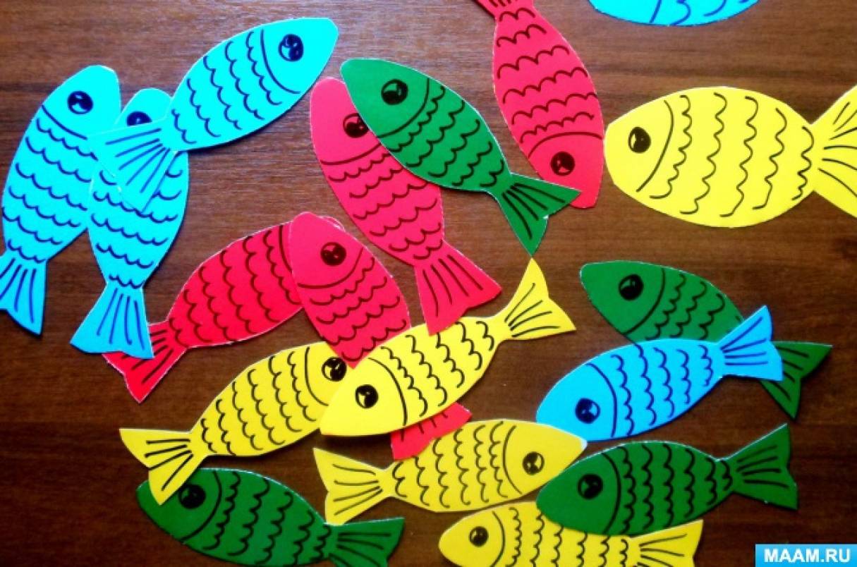 Рыбки первая младшая группа. Рыбки. Аппликация. Рыбки средняя группа. Аппликация рыба. Аппликация рыбка в младшей группе.