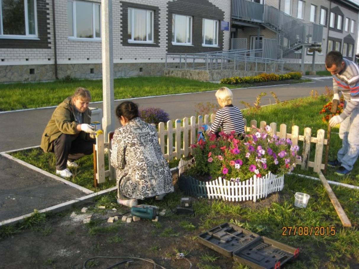 Наш заборчик — ограждение и украшение. Оформление участка детского сада. Воспитателям детских садов, школьным учителям и педагогам - Маам.ру