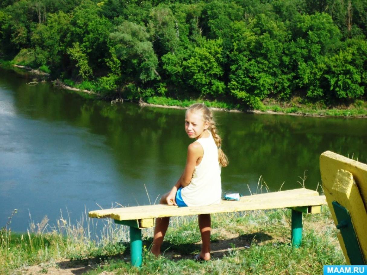 Смотреть фотографию №4 Фото №4 В соборе множество икон