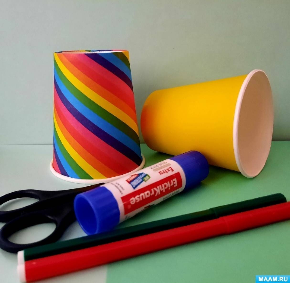 Мастер-класс по созданию поделки из бумажного стаканчика «Радужная ...