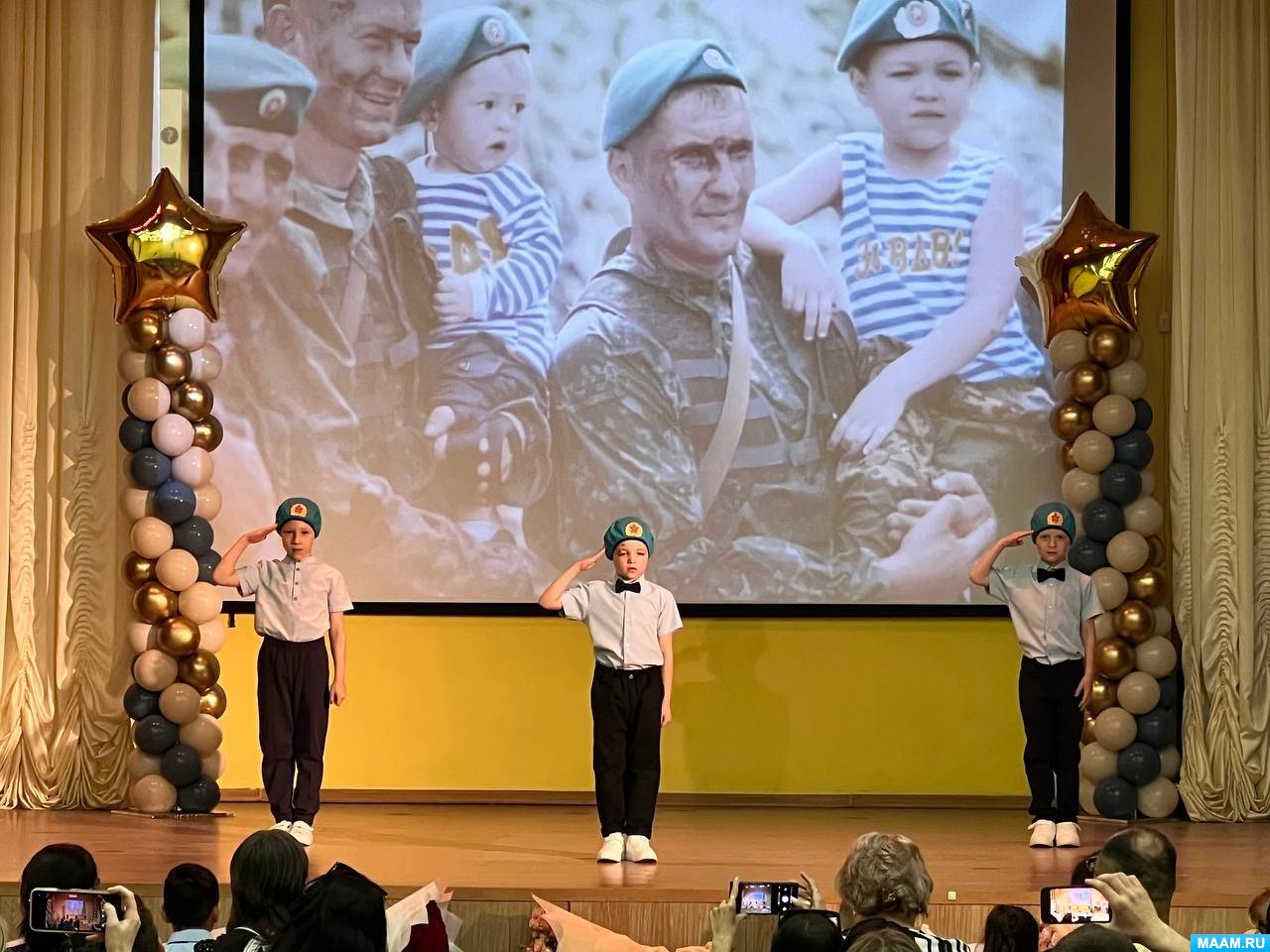 «Маленькие актёры с большим потенциалом». Фотоотчёт с музыкально-творческих конкурсов в разновозрастных группах