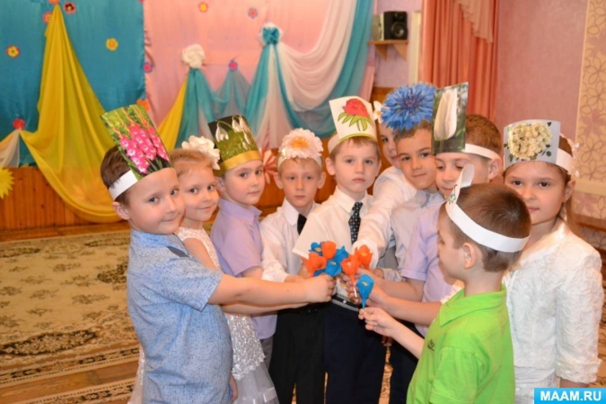 бал цветов в доу. бал цветов в детском саду летний праздник. бал цветов в доу. бал цветов костюм в садик. дефиле цветов в детском саду костюм.